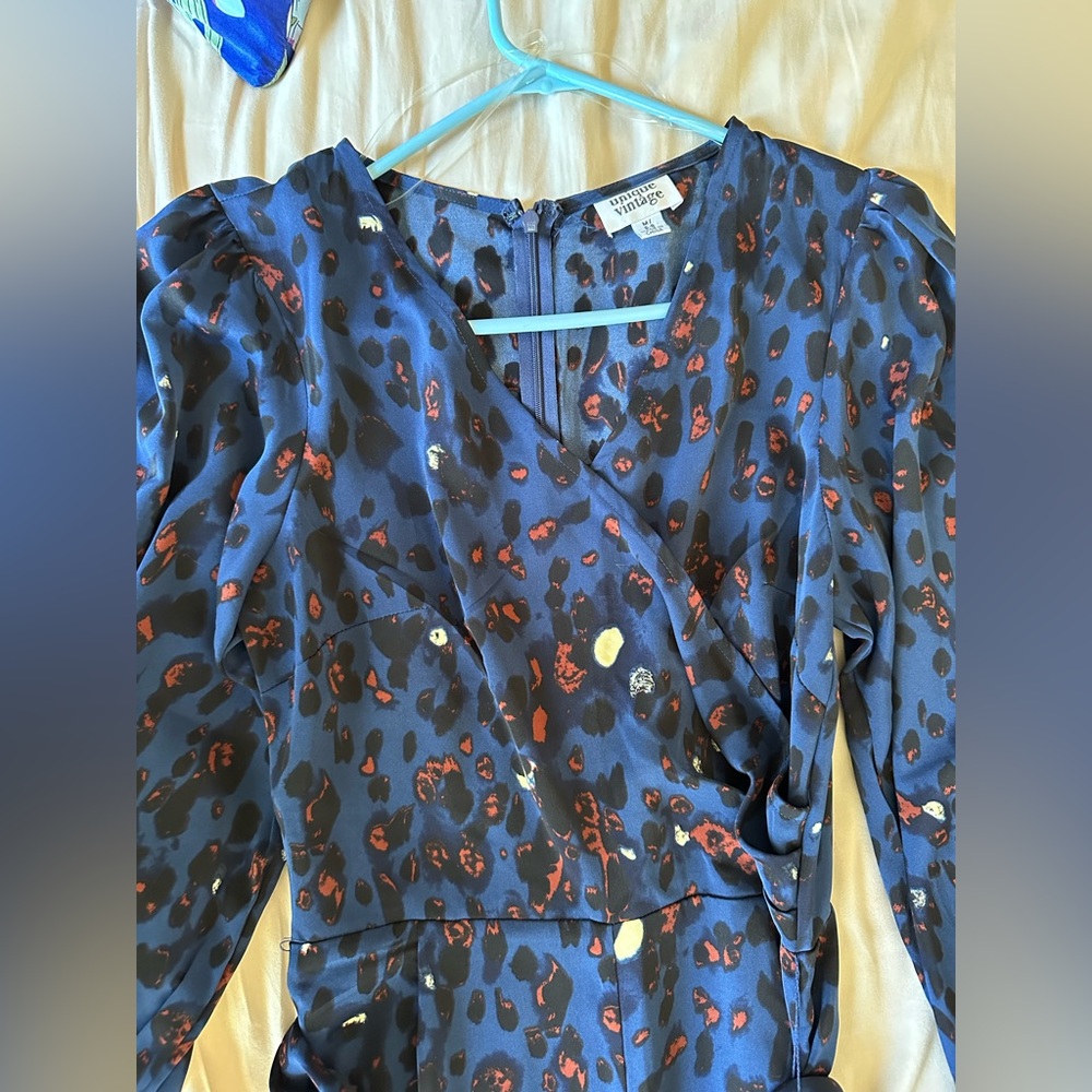 Unique vintage 70’s inspired wide leg jumpsuit